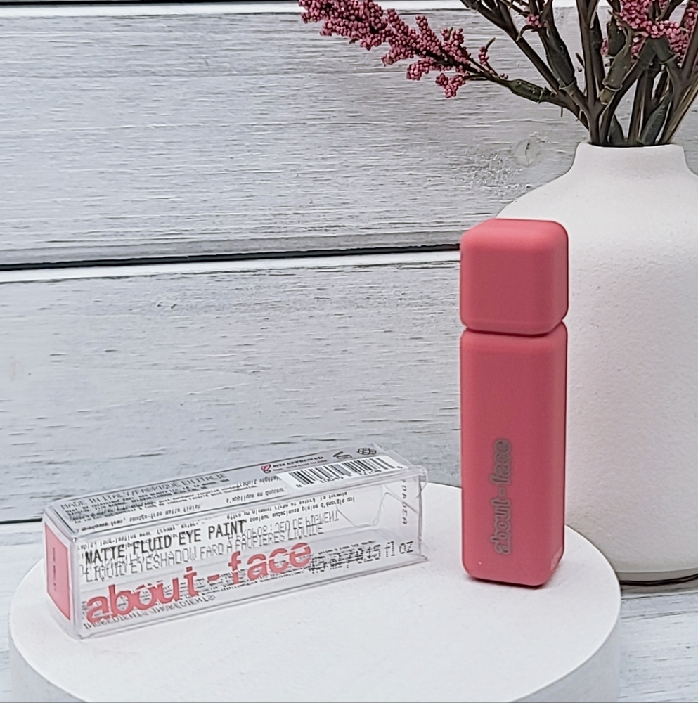 About Face Matte Fluid Eye Paint